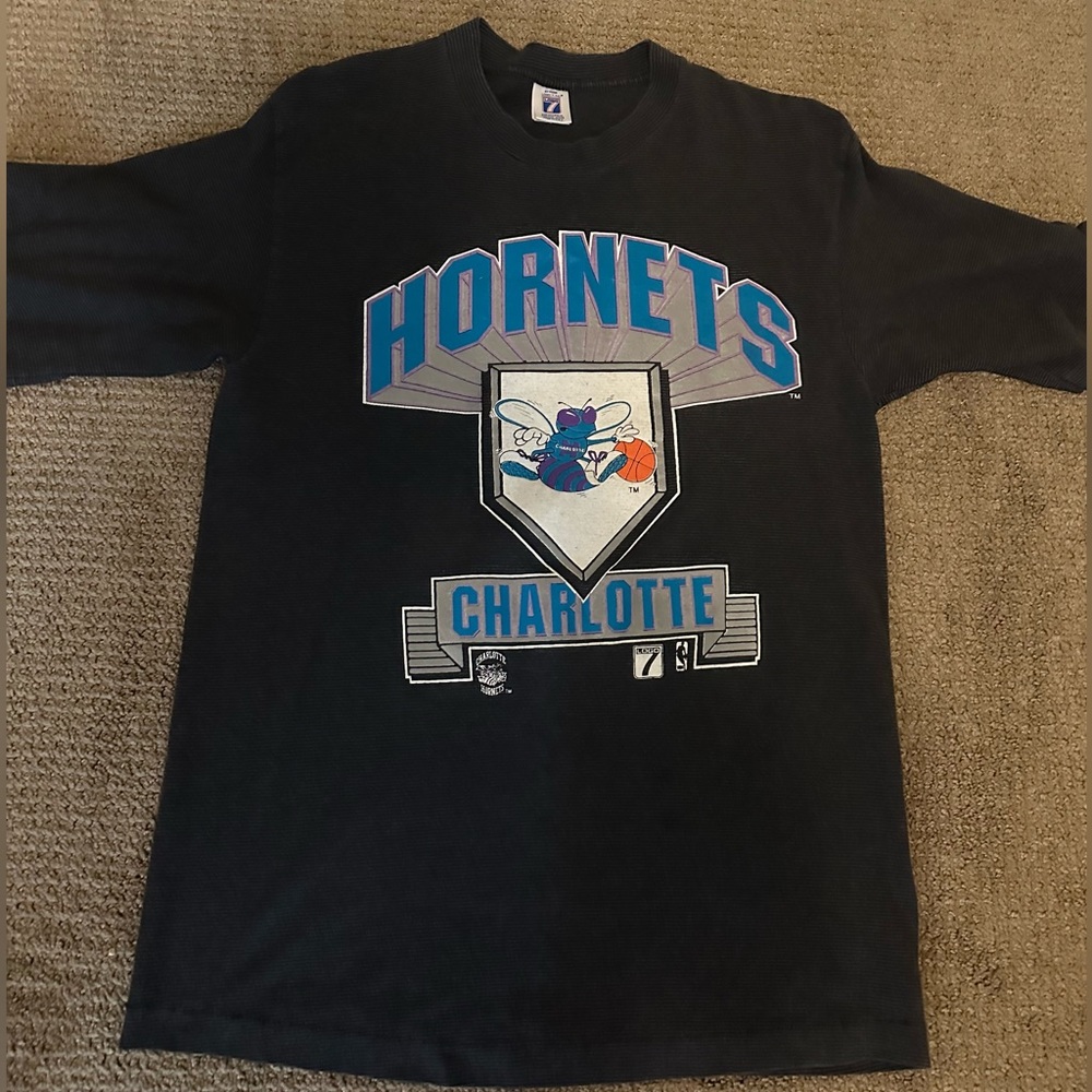 vintage charlotte hornets tee